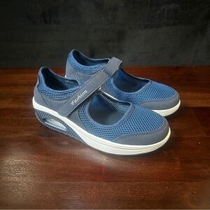 Air Cushioned Lightweight Sneakers